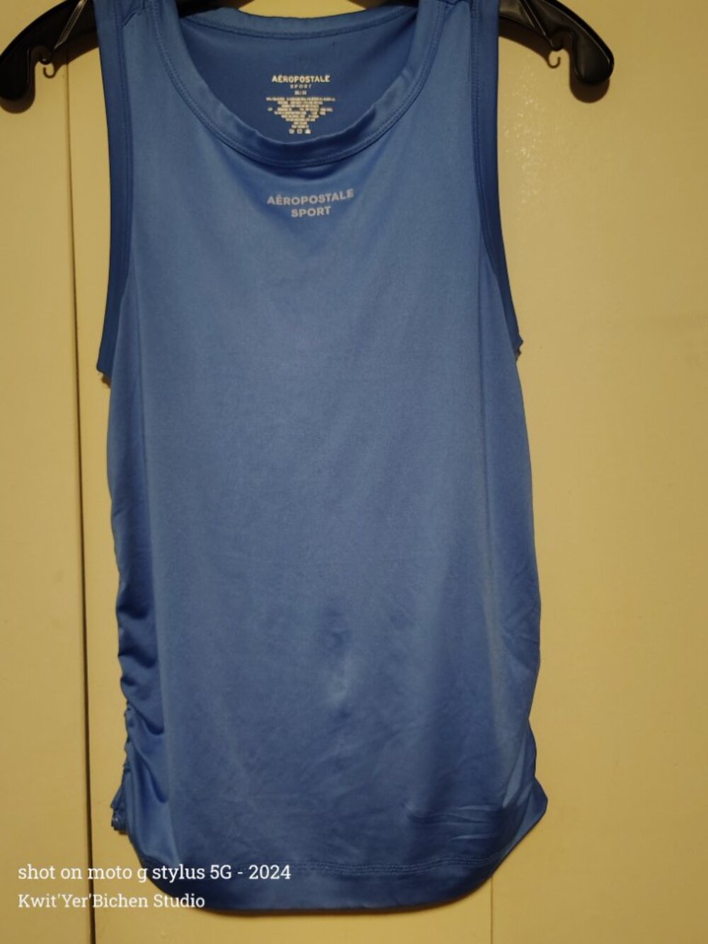 Aeropostale tank top with raised letters like new